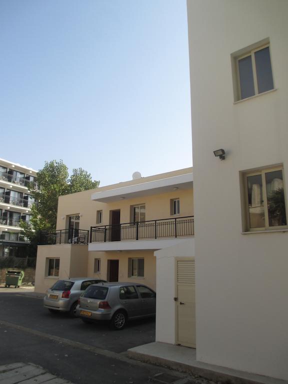 Byreva Apartments Paphos Exterior foto