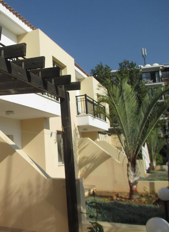 Byreva Apartments Paphos Cameră foto